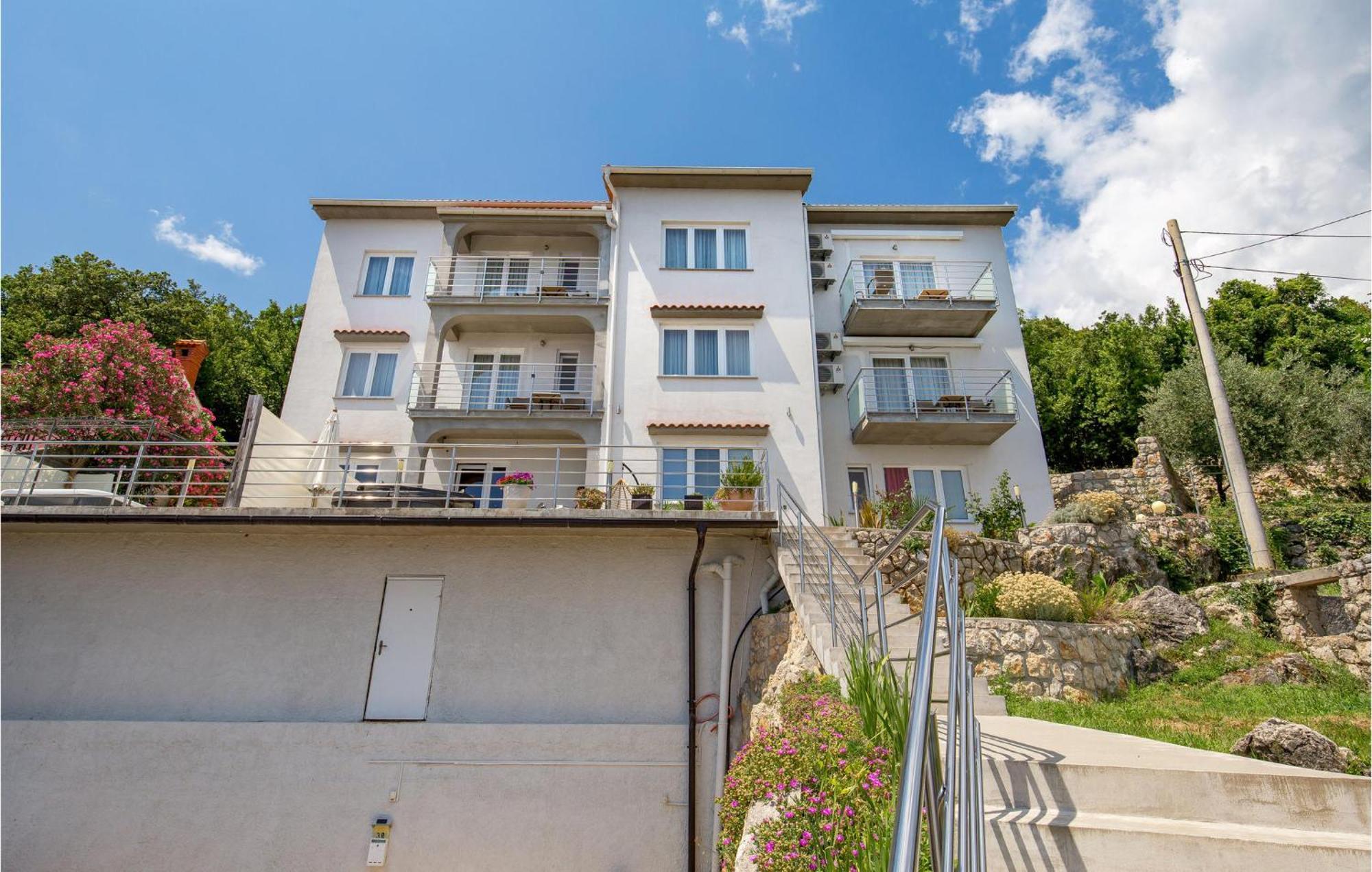 1 Bedroom Gorgeous Apartment In Mošćenička Draga Dış mekan fotoğraf